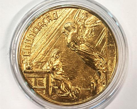 /Particulares/montra-caixa/PublishingImages/Ouro-Numismatica/MedalhaDoNatal_03.jpg?RenditionID=6