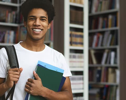 Bolsas sociais com renovação automática