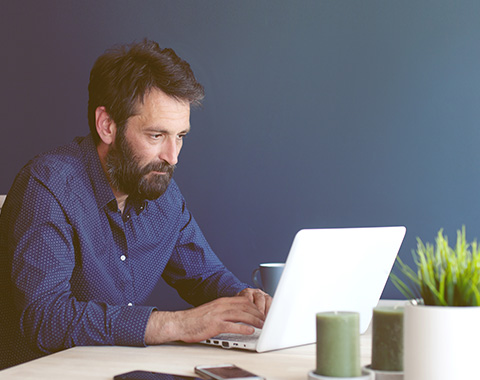 Marcar consulta e obter receitas na net?