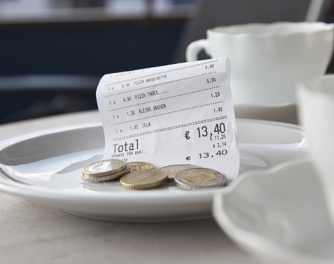 Emissão é obrigatória ou tem que a pedir?