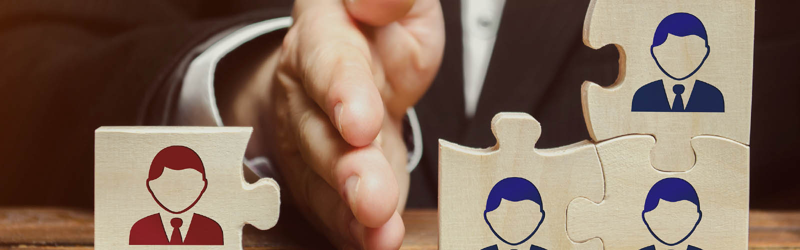 Imagem de puzzle com separação de peças alusiva a  um despedimento